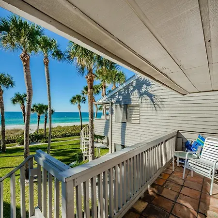 Beachfront Aldea 6