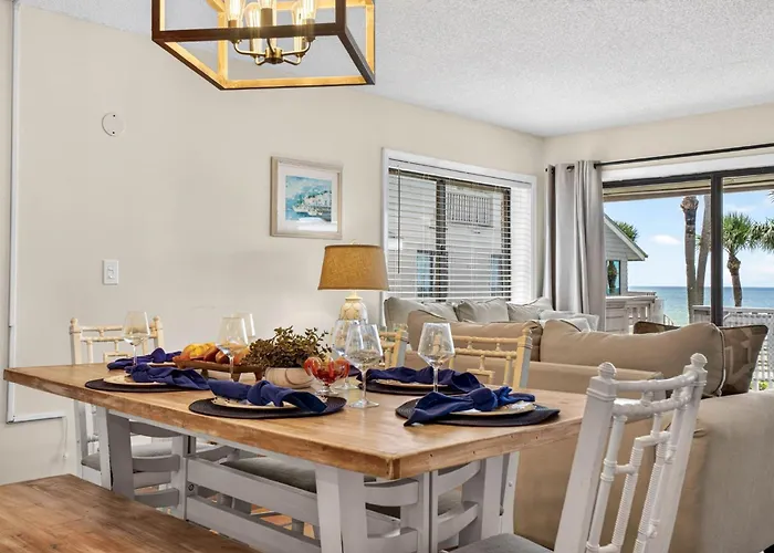 Beachfront Aldea 6 *
